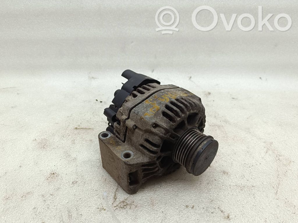 Opel Astra H Alternador 