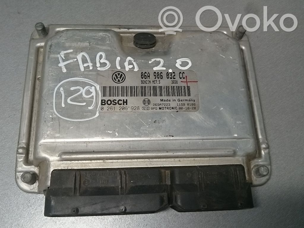Engine control unit/module   06A906032CC,0261206928