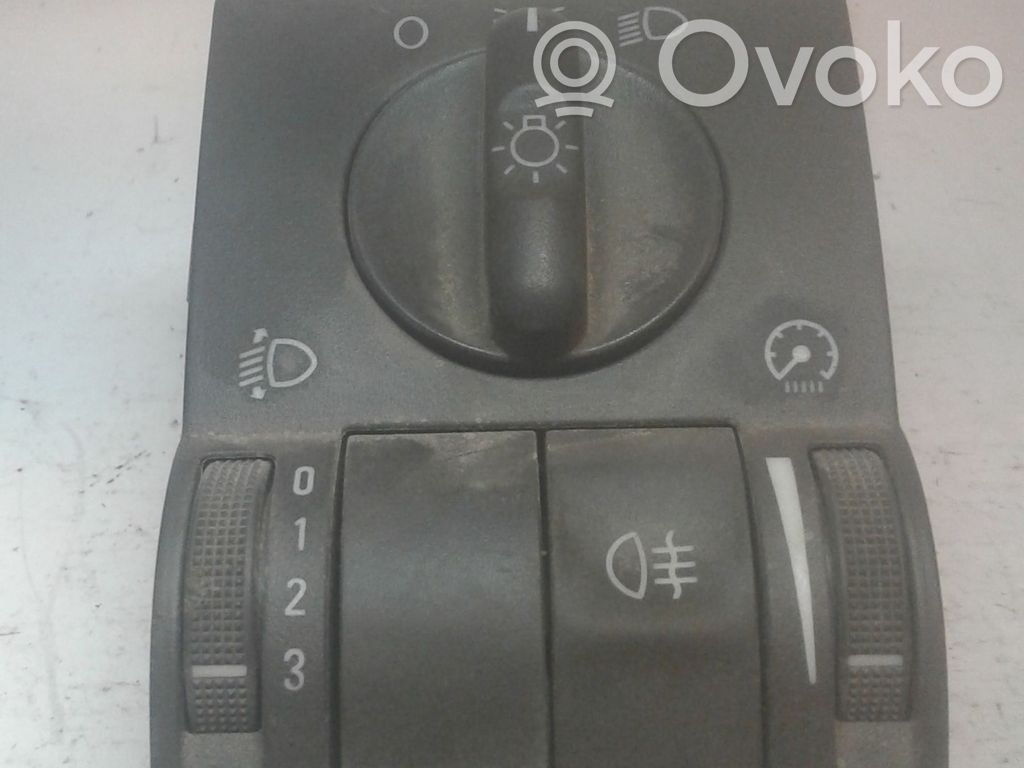 Light switch   9116612,9116612PB,0524119