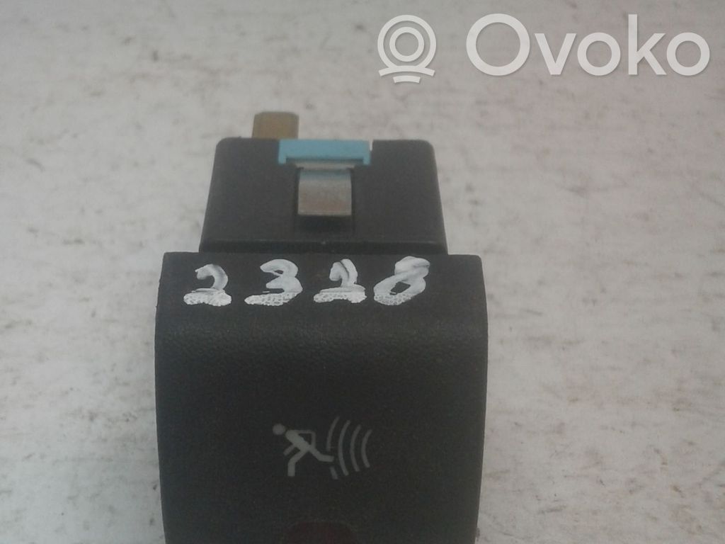 Opel Vectra B Interruptor del sensor de aparcamiento (PDC) 