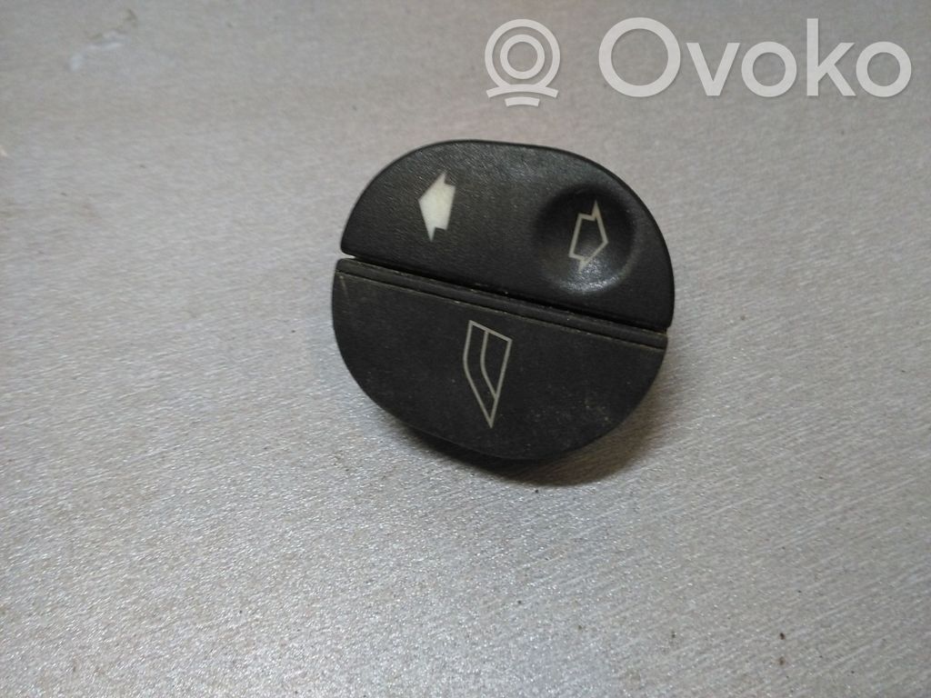 Ford Fiesta Electric window control switch 