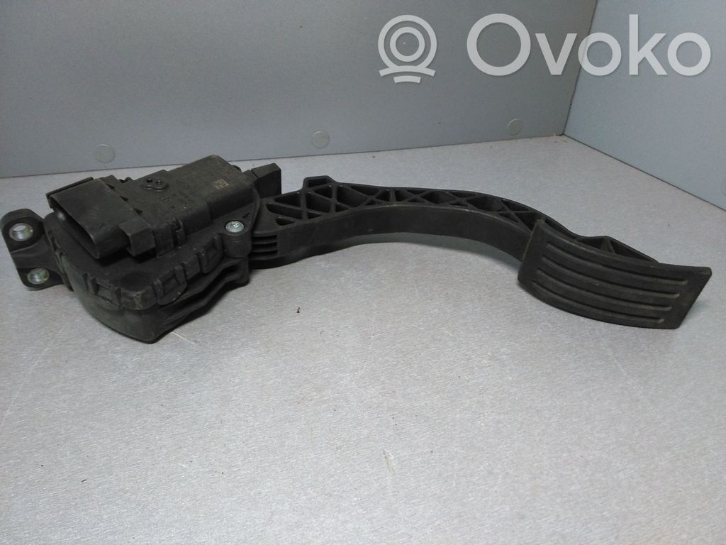 Ford Focus C-MAX Accelerator throttle pedal 
