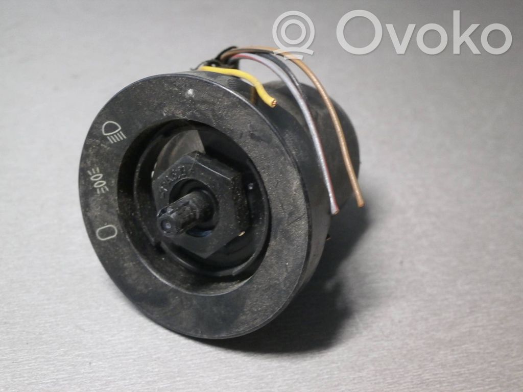 Light switch   8363683,6131,61318363683