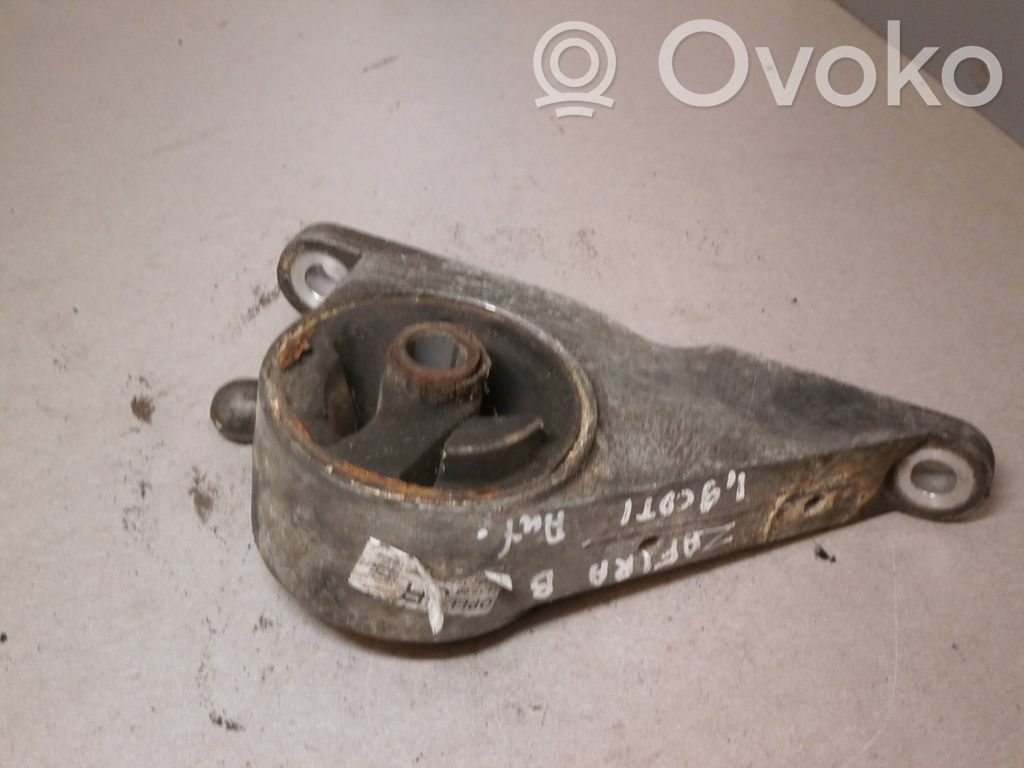 Opel Zafira B Engine mount bracket 