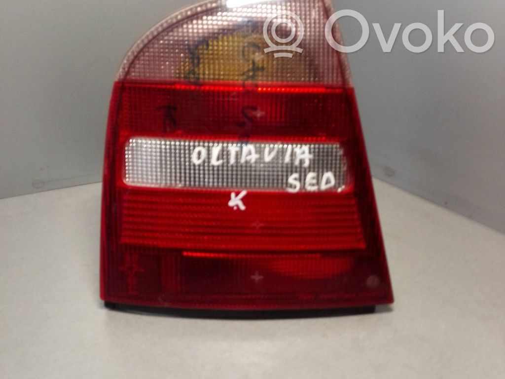 Skoda Octavia Mk1 (1U) Lampa tylna 