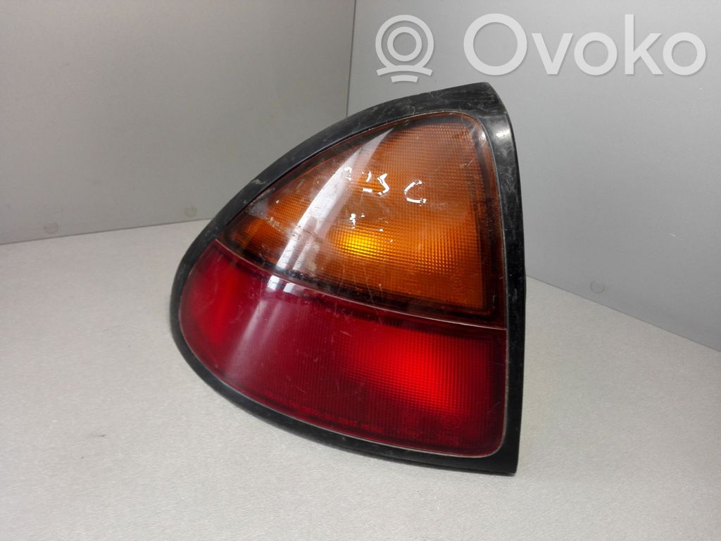 Mazda 323 Takavalot 