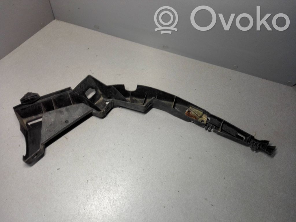Volkswagen PASSAT B5 Front bumper mounting bracket 