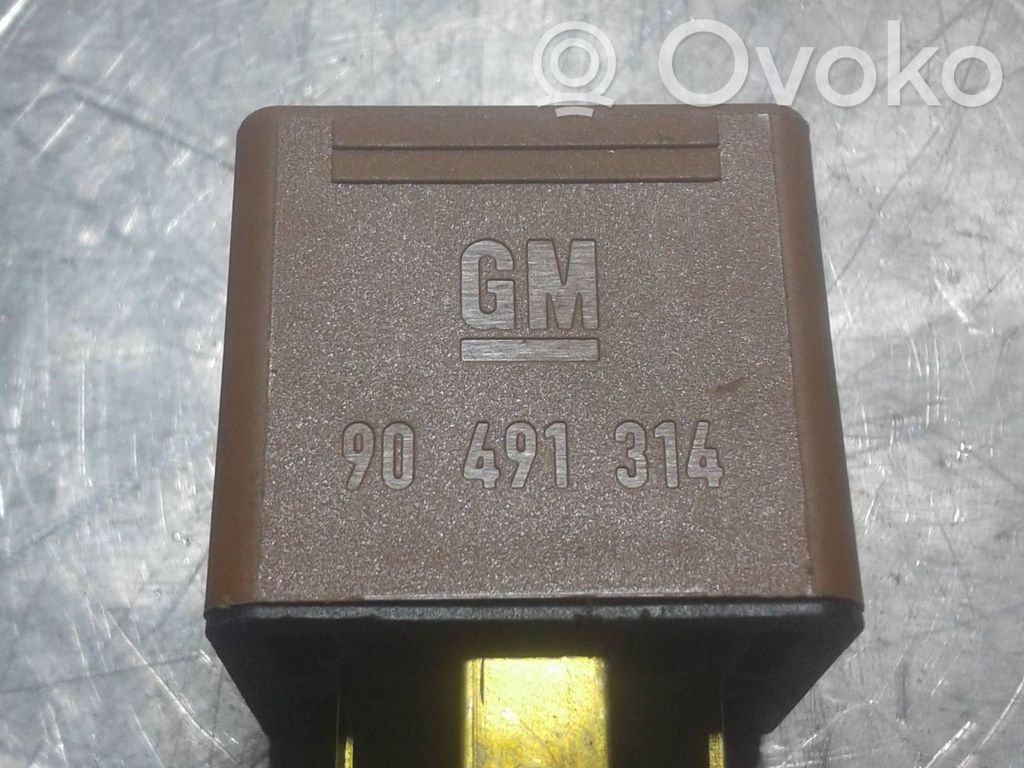 Opel Astra G Kita rėlė 