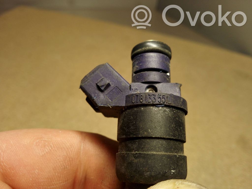 Audi A6 S6 C5 4B Inyector de combustible 