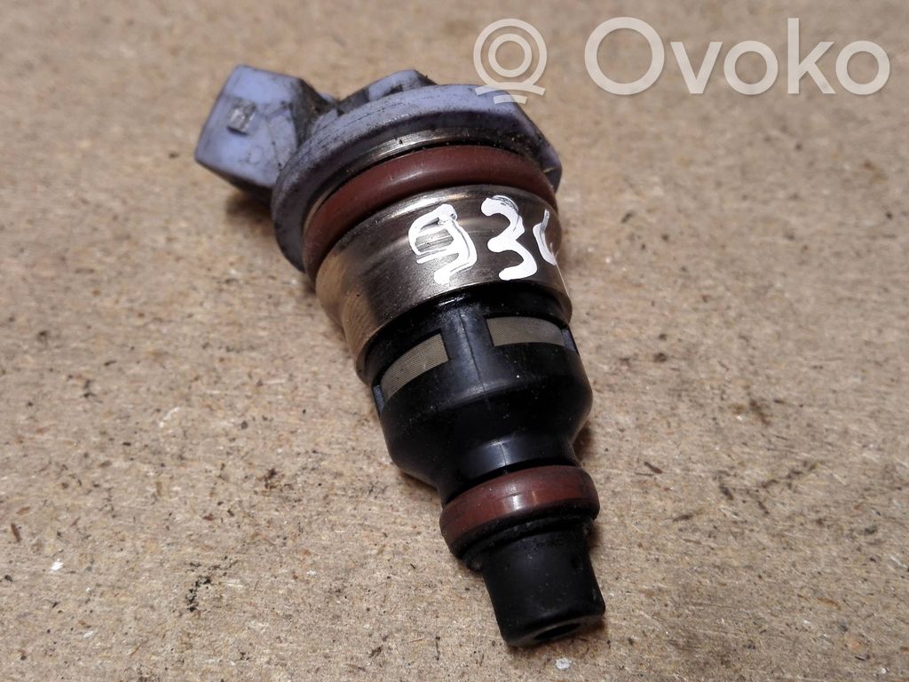 Ford Galaxy Fuel injector 