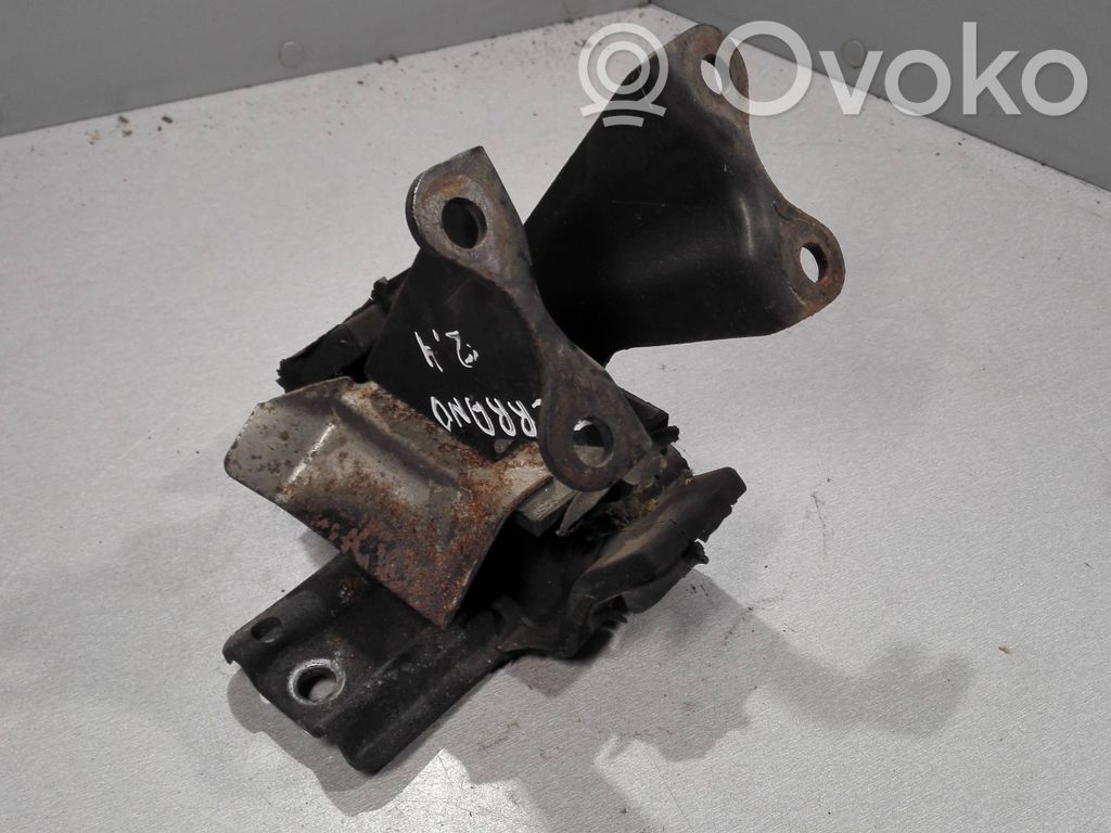 Nissan Terrano Engine mount bracket 