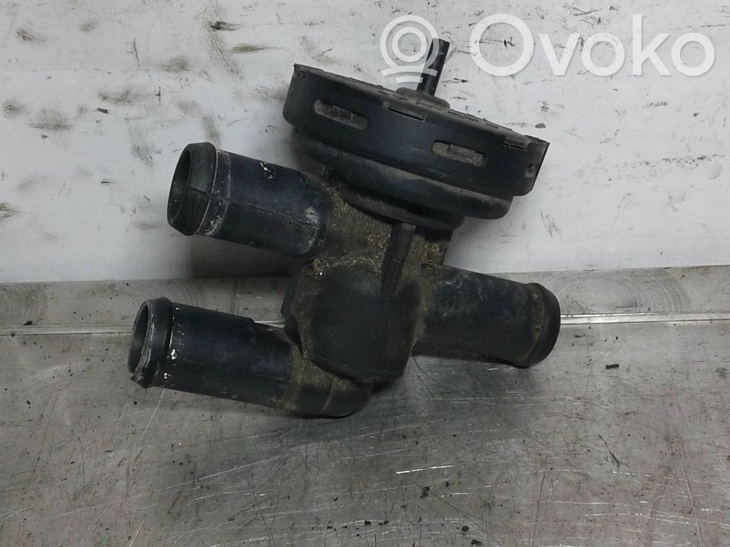 Opel Corsa C Zawór sterujący płynu chłodzącego 