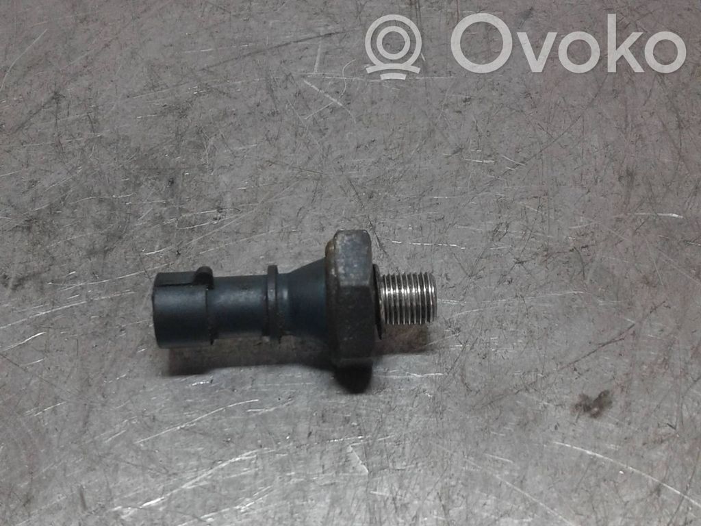 Czujnik ciśnienia oleju   93190643,093190643,1238696,1247680,1252555,1252573,25240G570E,25240Z550A,37240P2FA01,55354325,55571864,5558158,55581588,9053490,90534902,9319064