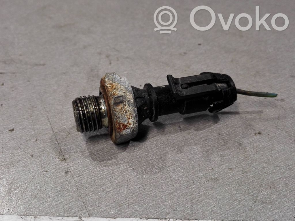 Opel Vectra B Öldruckschalter 