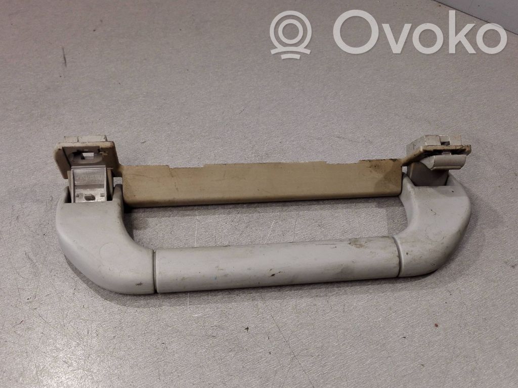 BMW 7 E38 Rankenėlė galinė 