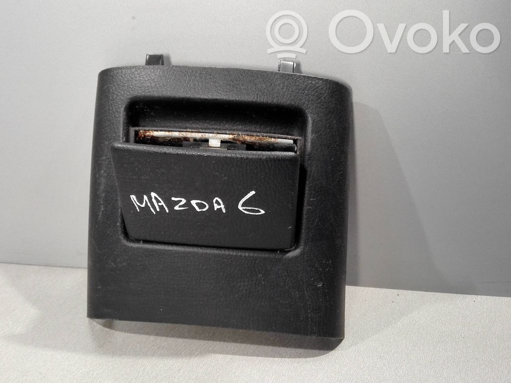 Mazda 6 Aschenbecher hinten 
