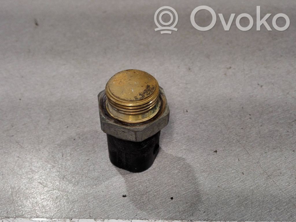 Volkswagen PASSAT B4 Sensor de temperatura del refrigerante 