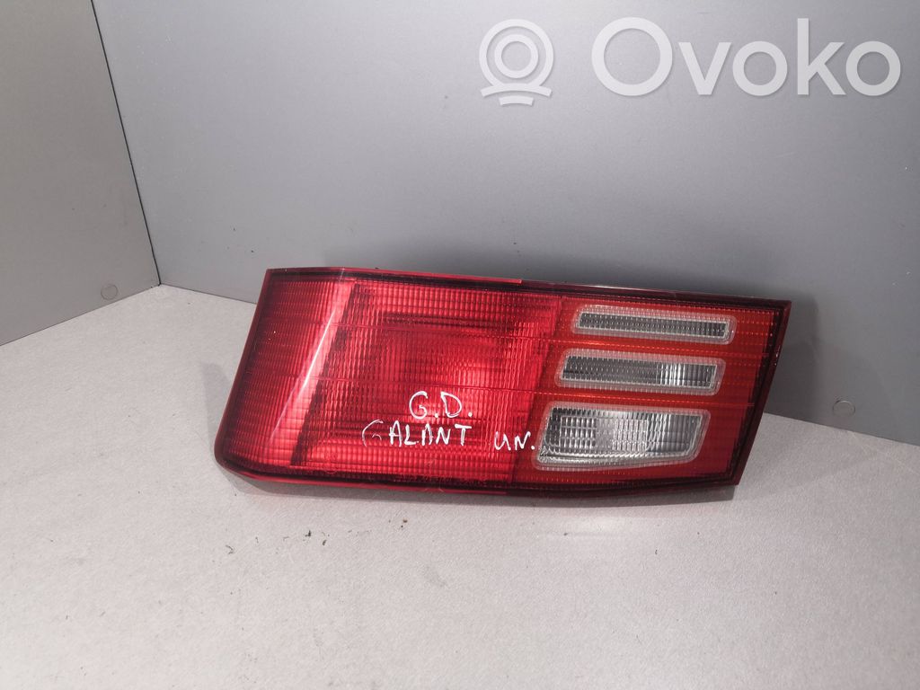 Mitsubishi Galant Takaluukun takavalot 