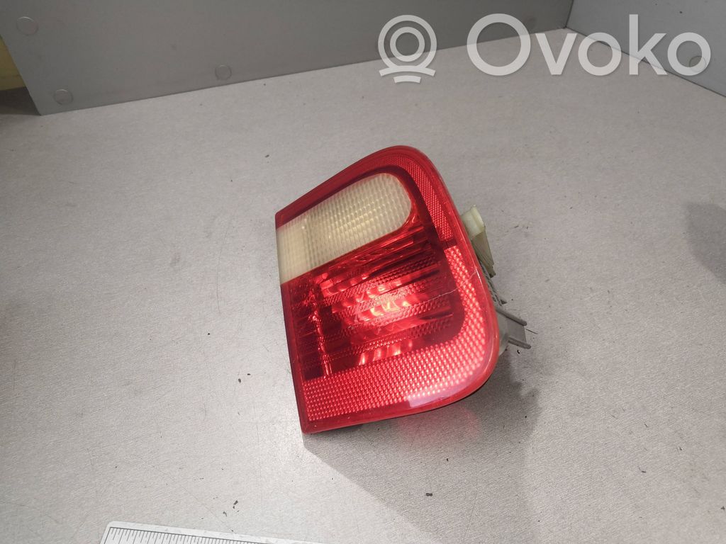 BMW 3 E46 Tailgate rear/tail lights 