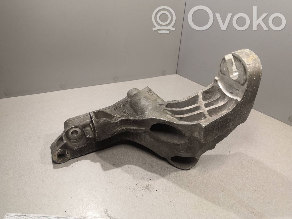 Saab 9-5 Engine mounting bracket 