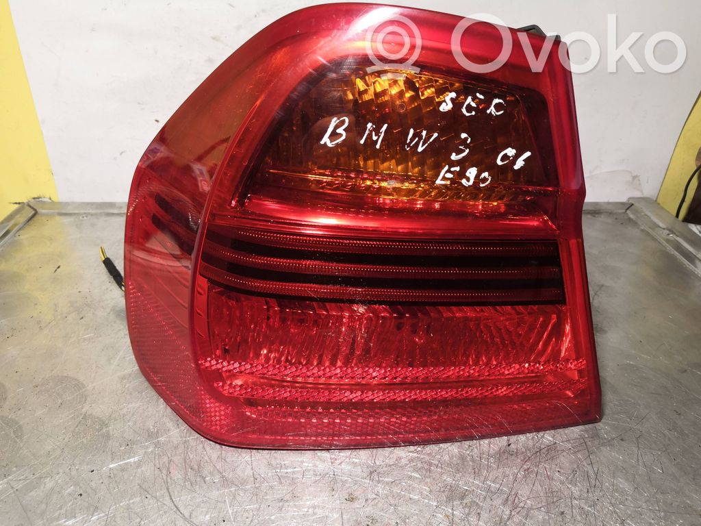 Rear/tail lights   276301,693745713