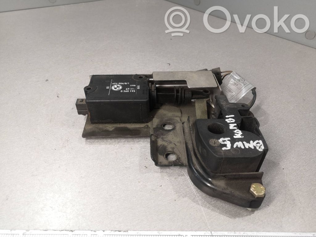 Tailgate window lock/catch/latch   8355127,8120419