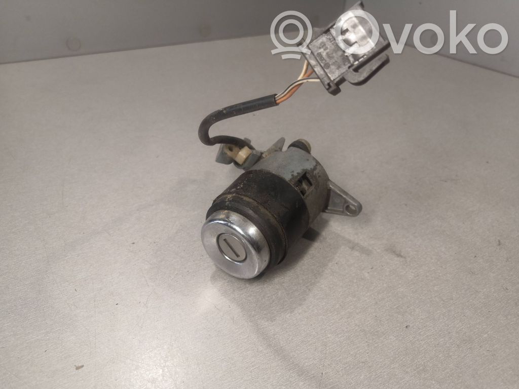 Audi A6 S6 C4 4A Tailgate exterior lock 