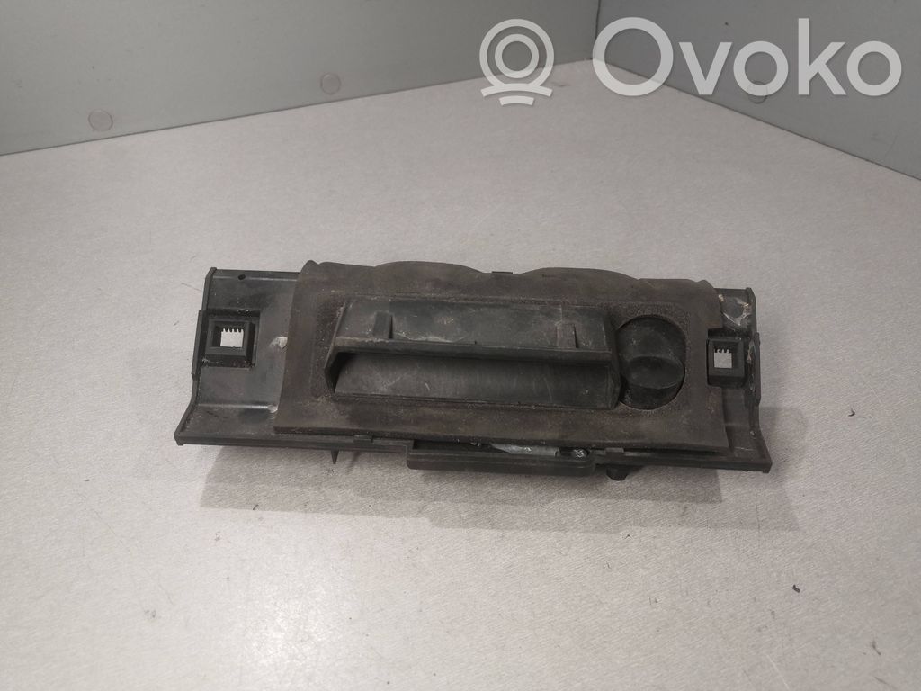 Peugeot 206 Loading door exterior handle 