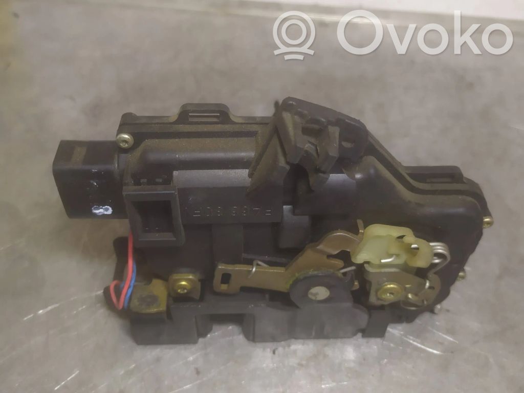 Audi A6 S6 C5 4B Etuoven lukko 