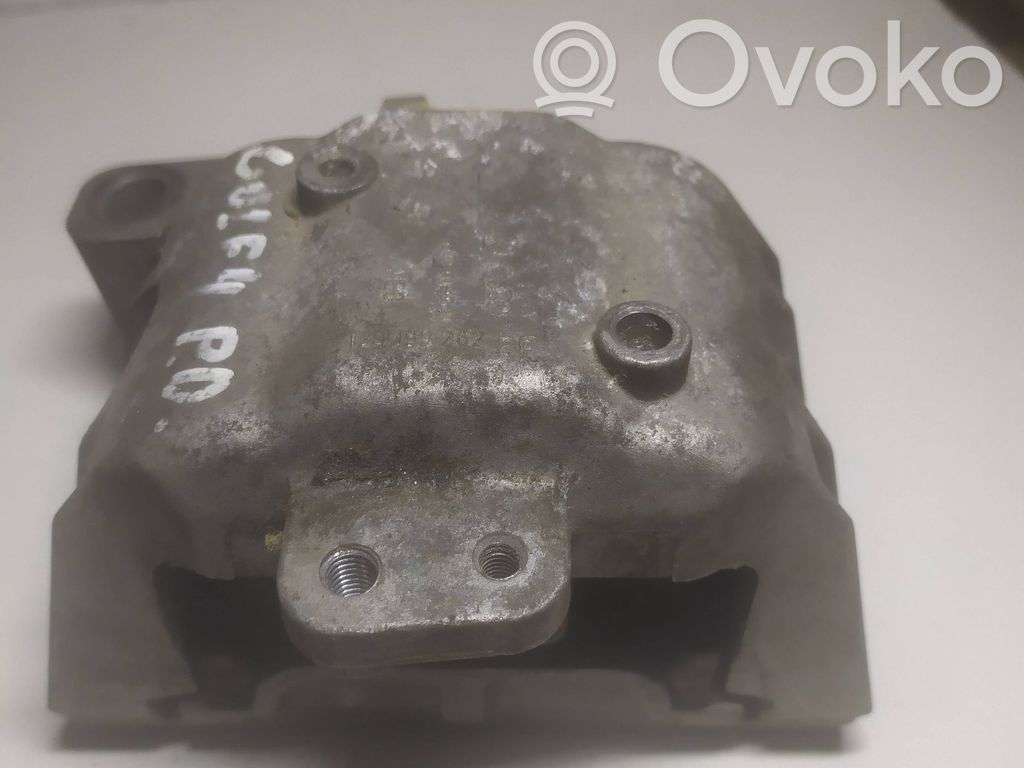 Volkswagen Golf IV Engine mount bracket 