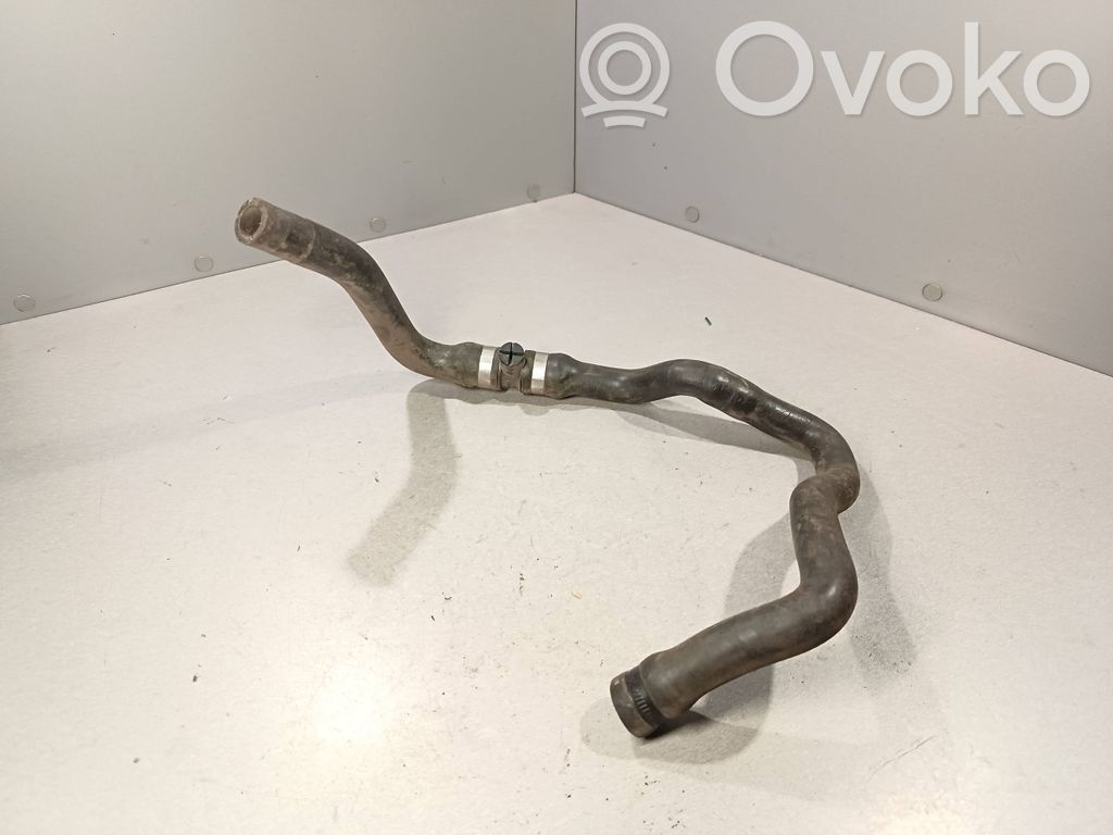 BMW 5 E39 Engine coolant pipe/hose 