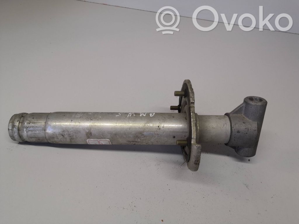 BMW 5 E39 Takapuskurin törmäysvoiman vaimennin 