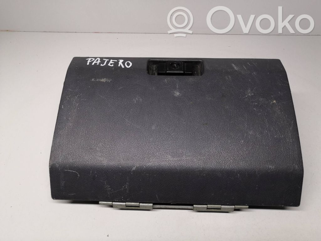 Mitsubishi Pajero Handschuhfach 