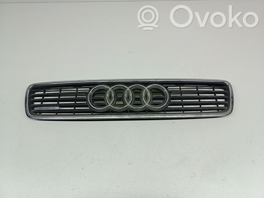 Audi A4 S4 B5 8D Etusäleikkö 