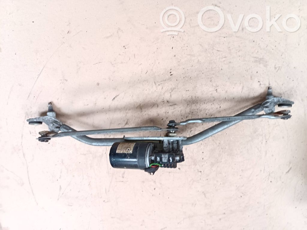 Audi A4 S4 B5 8D Mechanizm i silniczek wycieraczek szyby przedniej / czołowej 