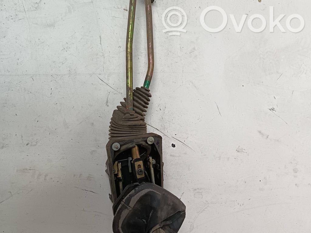 Volkswagen PASSAT B5.5 Lewarek zmiany biegów / górny 