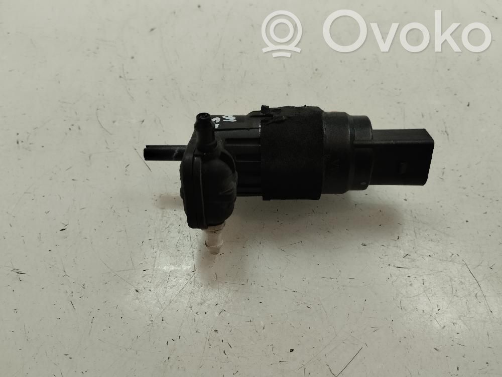 Pompă spălător parbriz   8K0955647