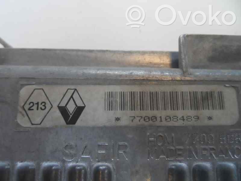 Renault Clio II Moottorin ohjainlaite/moduuli 