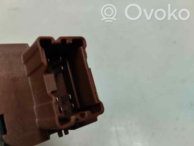 Interruptor del elevalunas eléctrico   254113300R