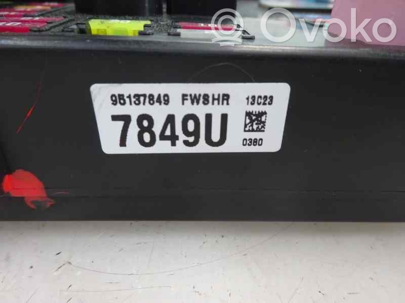 Chevrolet Captiva Fuse module 