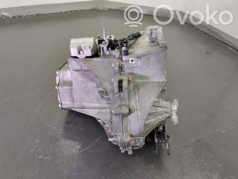 Peugeot 2008 I Boîte de vitesses manuelle à 5 vitesses