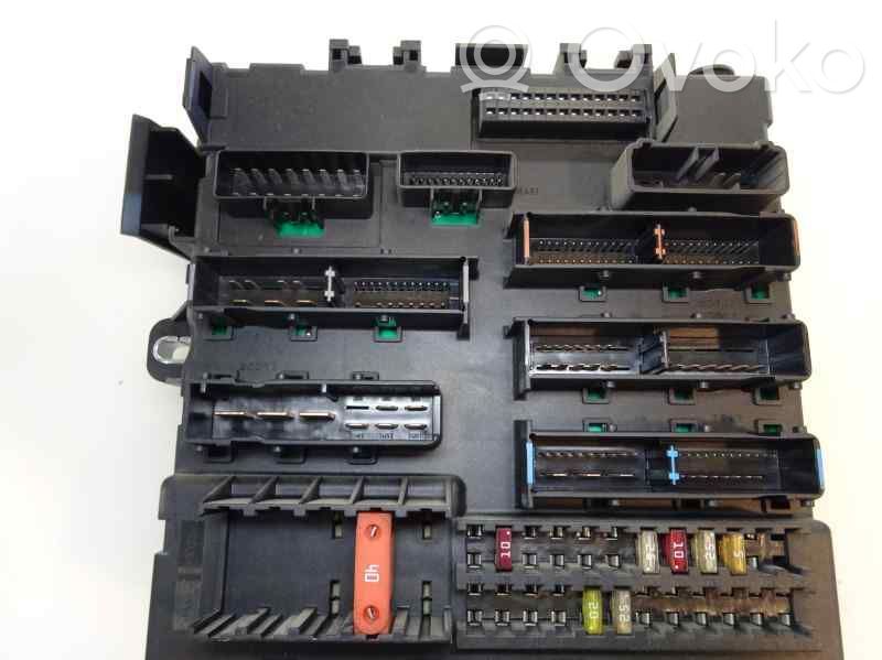 Opel Vectra C Fuse module 