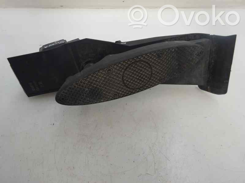 Sensor de posición del pedal del acelerador