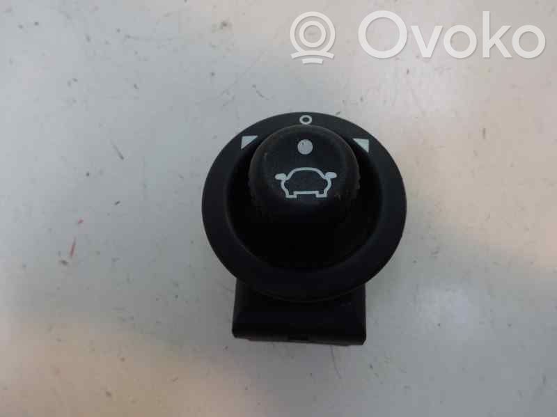 Comutator oglinzi laterale   93BG17B676BA