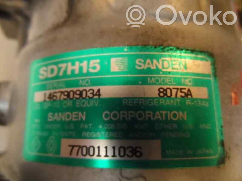 Renault Laguna I Air conditioning (A/C) compressor (pump) 