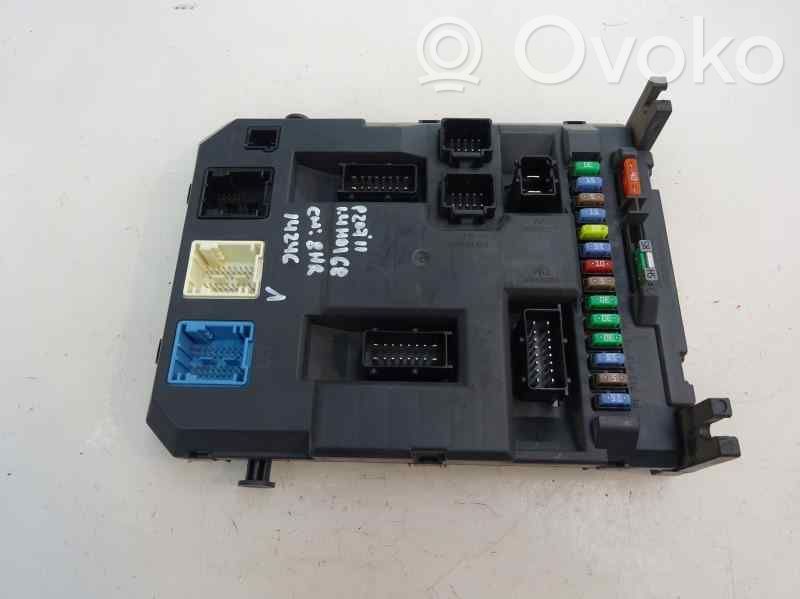 Peugeot 207 Module de fusibles 