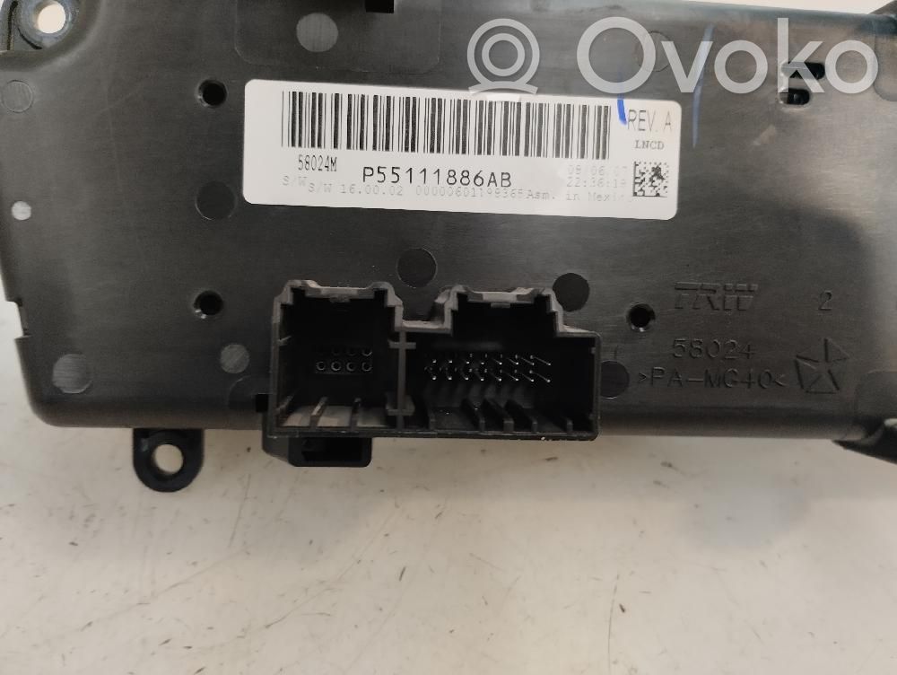 Panel klimatyzacji   P55111886AB