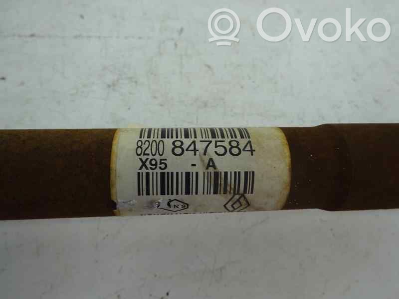 Etuvetoakseli   8200847584