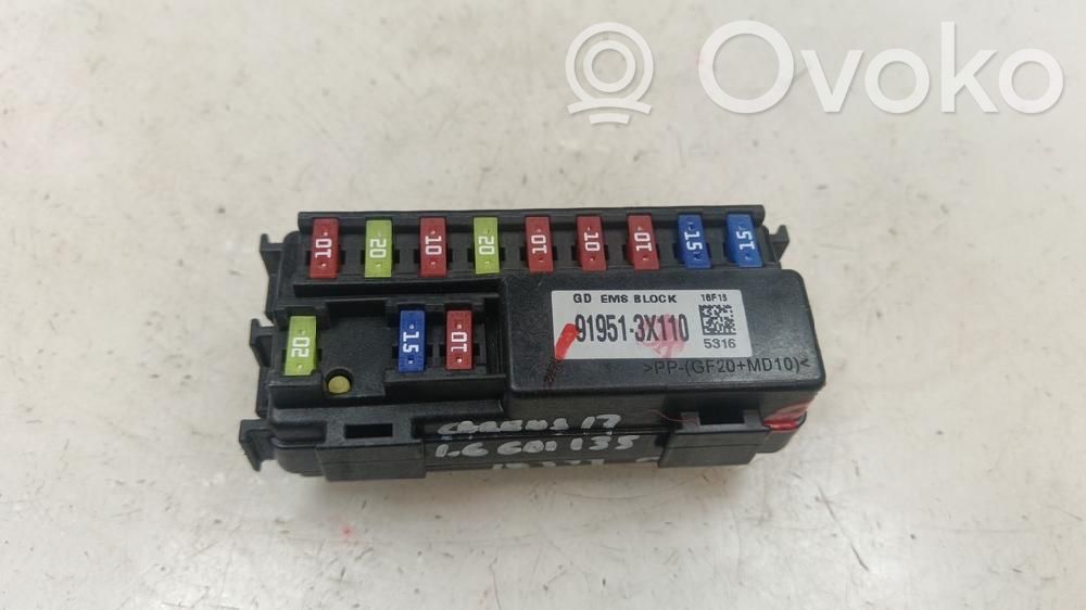 KIA Carens III Módulo de fusible 