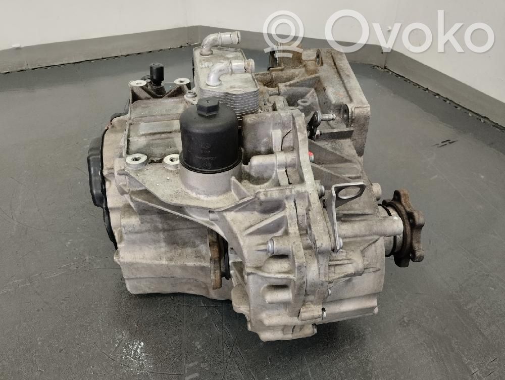 Volkswagen PASSAT B6 Manualna 5-biegowa skrzynia biegów 